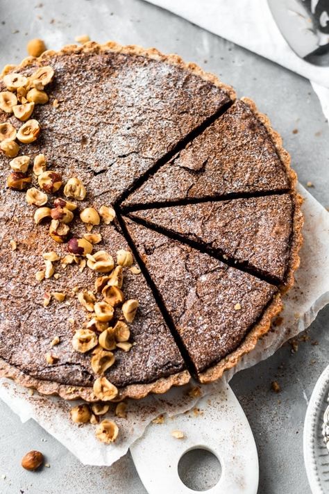 Chocolate Hazelnut Tart with Hazelnut Crust - Baran Bakery Hazelnut Pie, Hazelnut Crust, Hazelnut Dessert, Hazelnut Tart, Tart Baking, Chocolate Hazelnut Spread, Chocolate Pie, Sweet Pie, Chocolate Tart