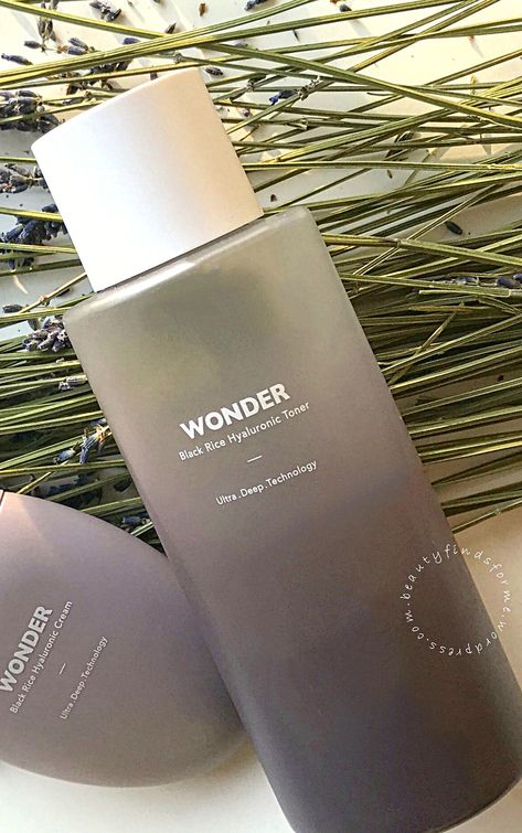 Haru Haru Wonder Toner, Black Rice Toner, Haruharu Wonder Black Rice Hyaluronic Toner, Haruharu Wonder Toner, Haru Haru Black Rice Toner, Haruharu Wonder, Cosmetics Advertising, Black Rice, Primrose Oil