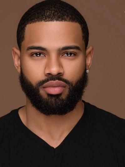 Handsome Dark Skin Men, Dark Skin Models, Latin Men, Black Men Beards, Light Skin Men, Dark Skin Men, Black Men Fashion Casual, Awesome Beards, Black Men Fashion