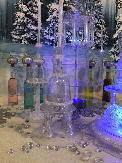 Yule Ball Wedding Theme, Yule Ball Prom Theme, Yule Ball Birthday Party, Hogwarts Yule Ball Aesthetic, Yule Ball Party Ideas, Yule Ball Themed Party, Harry Potter Yule Ball Party, Yule Ball Decorations, Goblet Of Fire Party