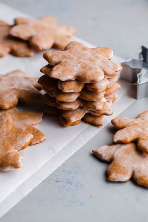 German Lebkuchen Cookies (How to Make Lebkuchen) - A Beautiful Plate Chex Cookie Recipes, German Lebkuchen, Lebkuchen Cookies, German Christmas Cookies, German Cookies, Christmas Cookie Recipes, Festive Cookies, German Christmas, Festive Treats