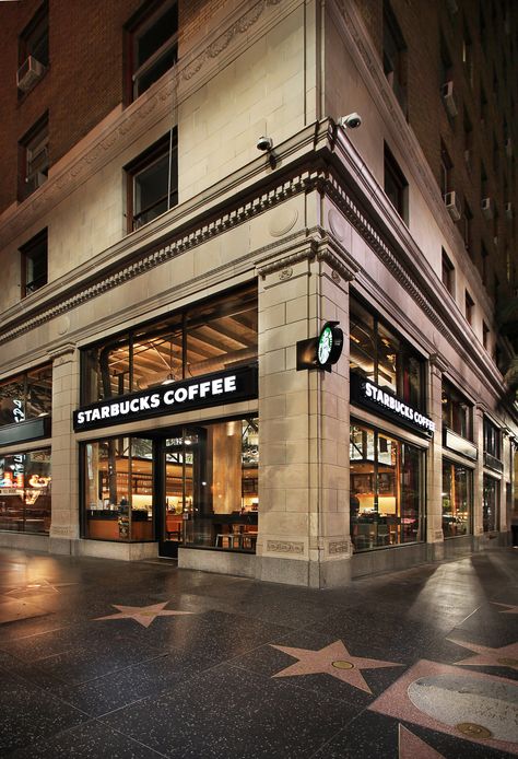 Los Angeles high profile store created by the Starbucks Southern California design team. Starbucks Cafeteria, Starbucks Interior, Starbucks Background, Starbucks Shop, Aesthetic Store, Aesthetic Starbucks, Starbucks Wallpaper, Starbucks Aesthetic, Café Starbucks