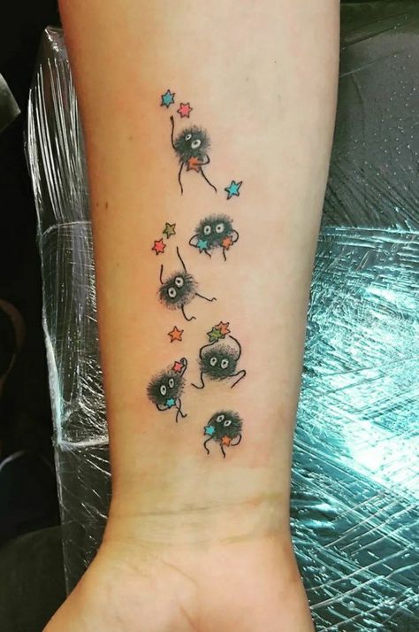 Tattoo Soot Sprite, Soot Gremlins Tattoo, Ghibli Hand Tattoo, Studio Ghibli Soot Sprites Tattoo, Soot Spirit Tattoo, Spot Sprite Tattoo, Dust Sprites Tattoo, Soot Sprite Cake, Soot Sprite Wallpaper