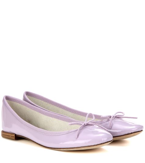 Cendrillon pale purple patent leather ballerinas Purple Ballet Shoes, Repetto Ballet Flats, Purple Ballerina, Purple Ballet Flats, Patent Ballet Flats, Repetto Shoes, Purple Flats, Patent Leather Ballet Flats, Shoes Purple