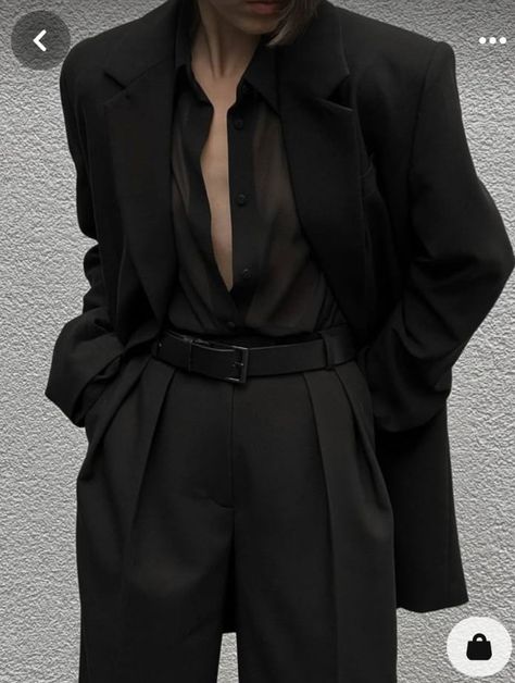 Masculine Clothes For Women Aesthetic, Black Suits Aesthetic, All Black Suit Women, Women In Suits Aesthetic, Masc Outfits, Womens Prom Dresses, Woman Suit Fashion, Tomboy Style Outfits, Easy Trendy Outfits