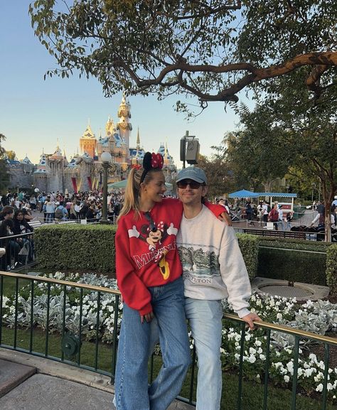 Couples Disney Pictures Ideas, Disney Park Outfit Inspiration, Disney Sea Outfit Winter, Mickey Mouse Disney World, Hongkong Disneyland Poses, Disney Couples Outfits Ideas, Disneyworld Outfit February, Pink Disney Ears Outfit, Couple Outfits Disney