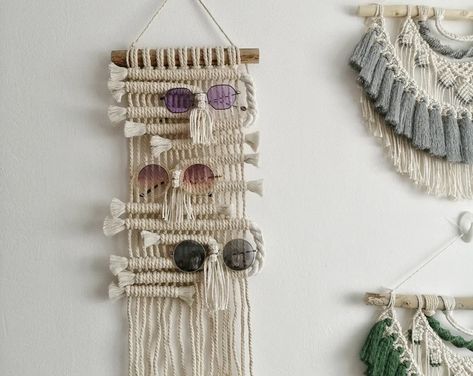 CurlyWorkshopMacrame - Etsy Wall Macrame, Sunglasses Organizer, Eyeglasses Holder, Mobile Home Decorating, Sunglasses Display, Sunglasses Holder, Large Macrame Wall Hanging, Cute Glasses, Accessories Holder