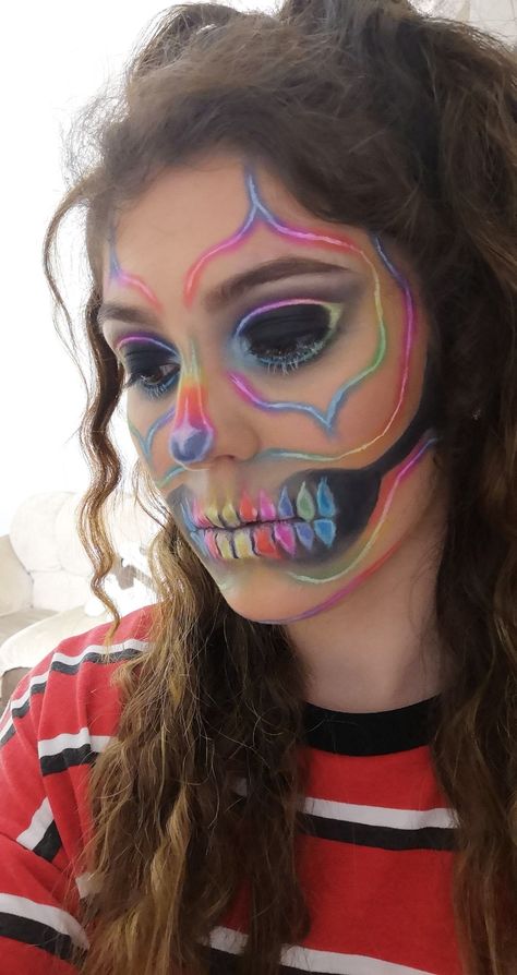 Colourful Skull Makeup, Face Paint Neon, Skull Clown, Skeleton Face Paint, Skeleton Face, Painting Halloween, Face Painting Halloween, Skull Makeup, Facepaint