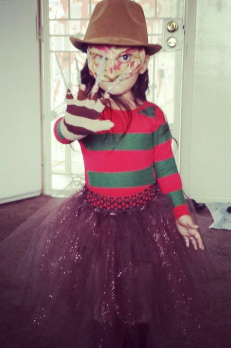 Freddy Krueger Best Kids Costumes, Halloween 2018, Halloween 2020, Freddy Krueger, Halloween Spirit, Kids Halloween, Spirit Halloween, Halloween Kids, Halloween Ideas