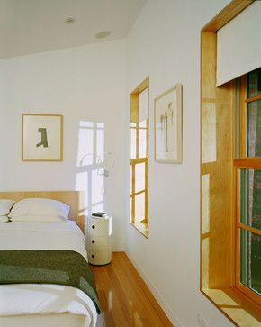 I think this is how I want to "trim" my windows. White-washed wood may be used instead of stained. Modern Window Trim, Wood Window Trim, Interior Window Trim, Bedroom Design Modern, Clean Wood, Wood Window, Texas Ranch, Interior Windows, Modern Windows