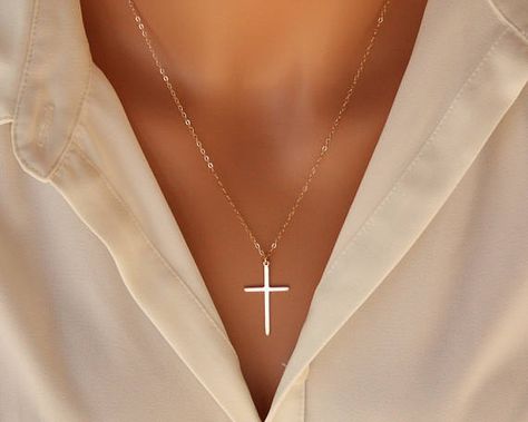 Cross Necklace Simple, Cross Necklaces, Real Gold Jewelry, Gold Cross Necklace, Gold Cross Pendant, A Necklace, Gold Cross, Cross Pendant Necklace, Chain Choker