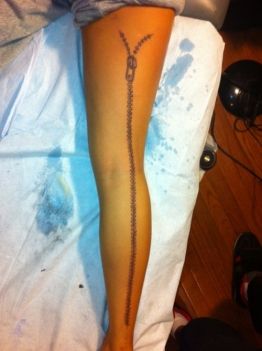 zipper tattoo over my heart surgery scar. zipper club Karrueche Tran Tattoos, Zipper Tattoo, Best 3d Tattoos, Tattoo Over Scar, Tattoo Tights, Popular Tattoo Designs, Karrueche Tran, Tattoo Cover Up Ideas, Cover Up Ideas