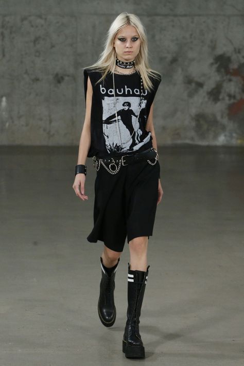 Techno Style, Parisienne Chic, Rave Outfit, Estilo Punk, New Rock, Punk Outfits, Alt Fashion, Mode Inspo, Grunge Style