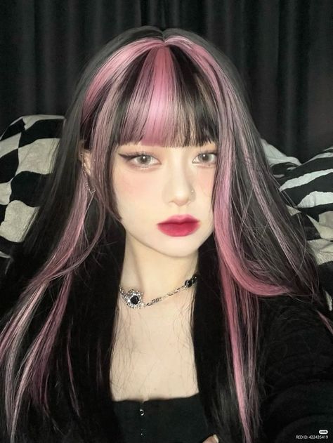 Underdye Hair, Kpop Hair Color, E Girl Hair, Ulzzang Hair, Hair Dye Ideas, Red Hair Inspo, Kpop Hair, Hair Color Streaks, Tumblr Hair