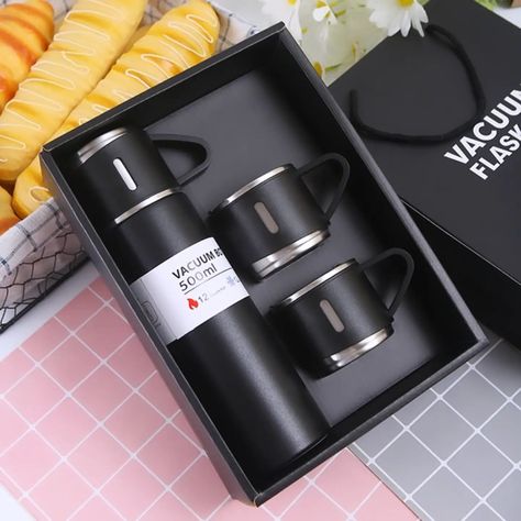 500ML Stainless Steel Vacuum Flask Gift Set Office Business Style Thermos Bottle Outdoor Hot Water Thermal Insulation Couple Cup Go Checkout at; https://mzgadgetory.shop/products/a-cup-of-multi-cover-gift-box-set-high-end-business-vehicle-tea-cup #multicovercups #covergift #giftset #endbusinessvehicle #Teacup #teabottels #Bottleoutdoorhotwater #couplecup #MZGADGETORY Flask Gift, Business Style, Thermos Bottle, Vacuum Flask, Office Business, Shop Products, Thermal Insulation, Box Set, Business Fashion