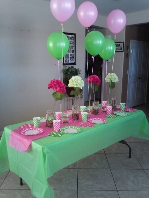 Pink Party Tables, Bed Party, Kids Spa Party, Classy Baby Shower, Music Themed Parties, Kids Spa, 18th Bday, 1st Birthday Decorations, Kitty Party