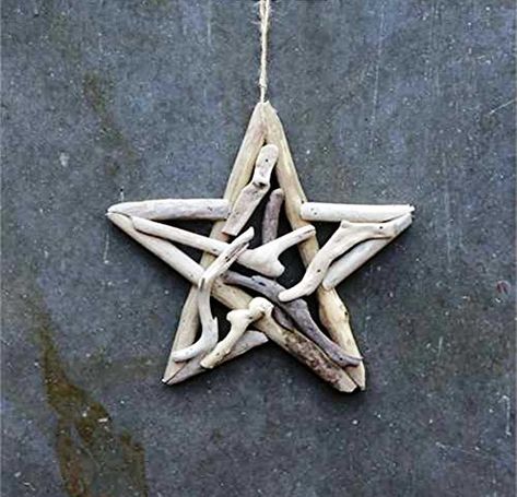 Creative Co-Op Natural Lodge Collection Round Driftwood Star Ornament Driftwood Star, Driftwood Diy, Ocean Home Decor, Driftwood Projects, Driftwood Sculpture, Driftwood Decor, Sea Crafts, Driftwood Crafts, Work Design