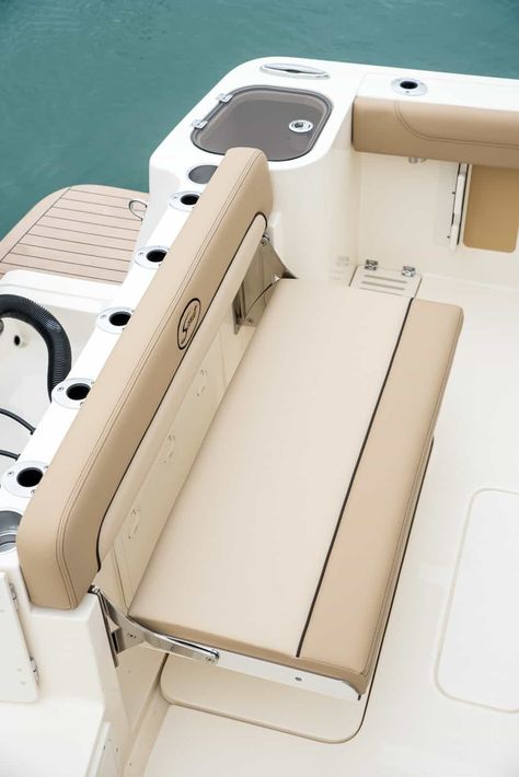 Yacht Inside, Diy Boat Seats, Boat Cushions, Cabin Cruiser Boat, Boat Upgrades, Boat Interior Design, Boat Upholstery, Boat Interiors, Center Console Boats