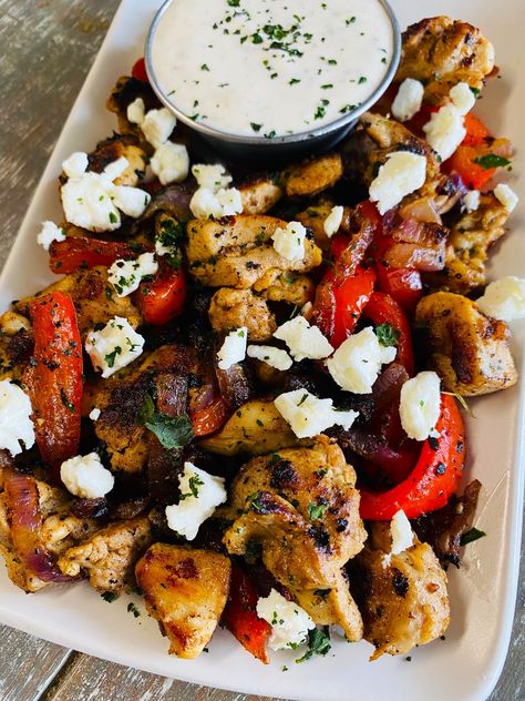 Blackstone Greek Chicken and Peppers - If You Give a Girl a Grill Chicken And Peppers, Healthy Chicken Stir Fry, Garlic Chicken Thighs, Griddle Cooking Recipes, Blackstone Cooking, Blackstone Griddle Recipes, Homemade Greek Yogurt, Blackstone Recipes, Savory Recipe