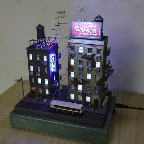 This is the work of a model workshop. Diorama Buildings City, Mini City Model, Diorama Ideas Models, Diorama Town, Diaroma Ideas Projects, Diy Edgy Clothes, Diorama City, Diaroma Ideas, City Diorama