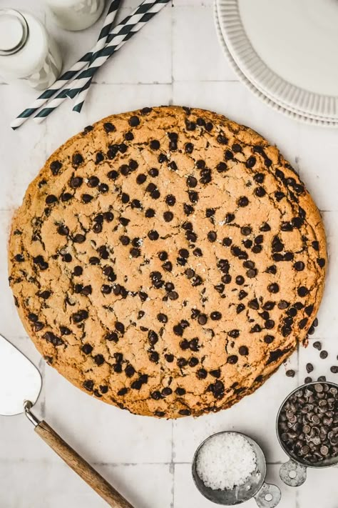 Chocolate Chip Pizza, Giant Cookie Cake, Date Nut Bread, Giant Chocolate Chip Cookie, Chocolate Chip Cookie Cake, Giant Chocolate, Giant Cookie, Cookie Pizza, Quick Healthy Meals