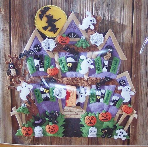 Bucilla ~Newly Release~ "HAUNTED HOUSE" Felt Halloween Wall Hanging Kit~86560 Moldes Halloween, Applique Wall Hanging, Christmas Stocking Kits, Felt Wall Hanging, Casa Halloween, Hand Embroidery Kits, Adornos Halloween, Felt Halloween, Halloween Tree