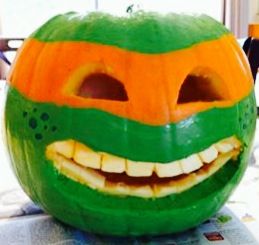 Michelangelo Ninja Turtle Jack-O-Lantern pumpkin Tmnt Pumpkin, Turtle Pumpkin, Diy Pumpkin Carving, Ninja Turtle Pumpkin, Pumpkin Games, Pumpkin Halloween Costume, Couple Halloween Costumes For Adults, Pumpkin Carving Designs, Pirate Halloween Costumes