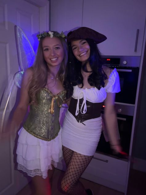 Halloween duo costume ig- nicoleroberts.x Halloween Costumes Women Duo Cute, Simple Duo Costume Ideas, Halloween Costumes Blonde Brunette, Hallowing Costumes Duo, Celebrity Duos Costumes, Winx Club Duo Costume, Duo Halloween Costumes Corset, Halloween Blonde And Brunette Costumes, Tinkerbell And Hook Costume