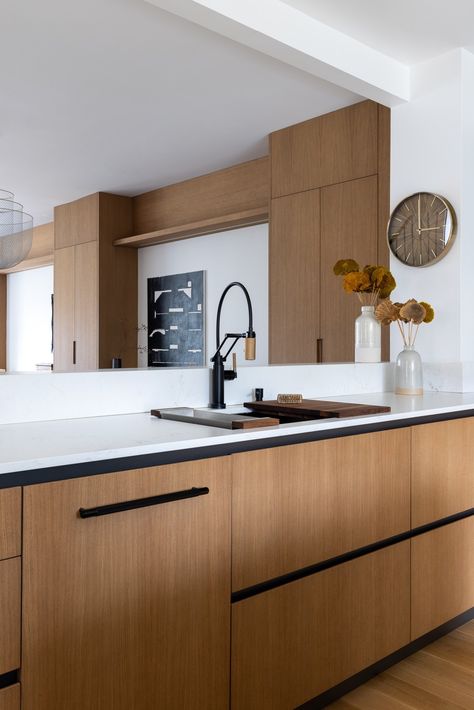 modern european style kitchen cabinetry Rift Cut White Oak Cabinets, Warm Modern Kitchen, Black Lower Cabinets, Modern Grey Kitchen, Modern Kitchen Remodel, Stone Backsplash, White Oak Floors, Kitchen Concepts, Custom Kitchen Cabinets