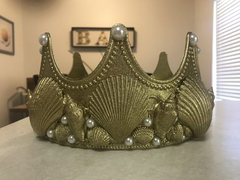 Merman crown I created! #mermanking Triton Crown Diy, Poseidon Crown Diy, Merman Crown, Poseidon Crown, Underwater Costume, Poseidon Costume, Merman Costume, Under The Sea Costumes, Mermaid Headpiece