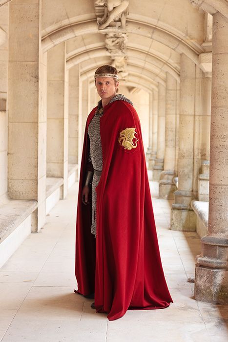 Arthur Costume, Merlin Tv Series, Rei Arthur, Richard Wilson, Prince Arthur, Merlin Colin Morgan, Merlin Series, Merlin Fandom, Roi Arthur