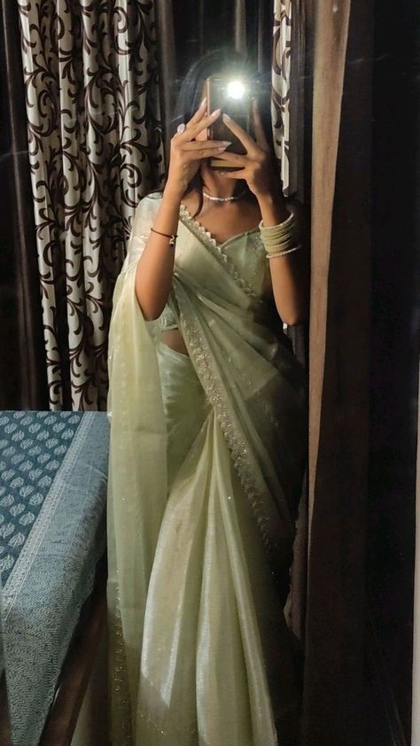 Saree Styles For Farewell, Light Outfits, Farewell Saree, Green Sari, Farewell Sarees, Sarees For Girls, Saree Wearing Styles, Simple Saree Designs, Fashionable Saree Blouse Designs