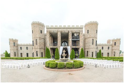 Kevin and Anna Photography Summer Wedding at the Kentucky Castle in Versailles, Kentucky. Kentucky Wedding Photographer, Kentucky Bride, Kentucky Wedding Venue, The Castle Post, Castle Wedding, Reception, Ceremony, White Chairs, Fountain. Kevin and Anna Photography www.kevinandannaweddings.com #kabrides #Kevinandannaphotography #kaweddings #kagrooms #kacouples #kentuckyweddingvenue Kentucky Castle Wedding, Castle Wedding Reception, Versailles Kentucky, Kentucky Castle, Kentucky Wedding Venues, Male Wedding, Reception Ceremony, Wedding Venue Locations, House Facades