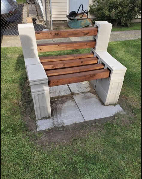 Cinder Block Chair, Cinder Blocks Diy, Cinder Block Ideas, Cinder Block Furniture, Block Furniture, Cinder Block Bench, Block Bench, Cinder Block Garden, Backyard Seating Area