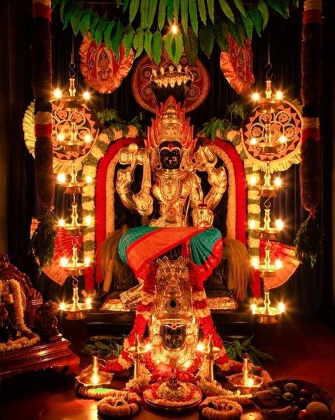 Hindu Statues Goddesses, Lakshmi Photos, Jai Mata Di, Aadi Shakti, Saraswati Goddess, Lord Murugan Wallpapers, Goddess Sculpture, Shakti Goddess, Lord Photo