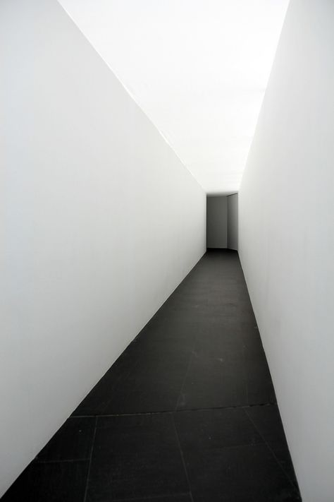 Unbenannt by cherco Cleaning White Walls, Interior Minimalista, Empty Room, Black Floor, Minimalist Photography, Minimalist Architecture, Stone Flooring, White Aesthetic, 인테리어 디자인