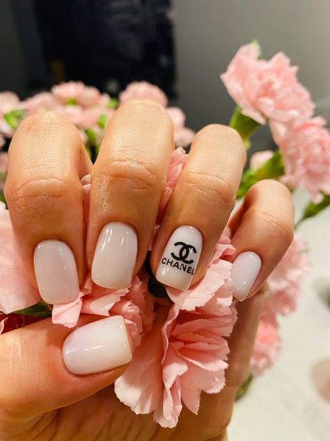 #chanel #manicure #nudemanicure #summernails #summermanicure #vacationnails #drymanicure Cute Chanel Nails, Chanel Nails Design Short, Coco Chanel Nails, Chanel Manicure, Nail Chanel, Spicy Nails, Chanel Nail Art, Channel Nails, Chanel Nails Design