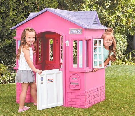 Little Tikes Princess Cottage Playhouse, $97 at Walmart Diy Pallet Playhouse, Outdoor Playhouse Plans, Princess Playhouse, Cottage Playhouse, Plastic Playhouse, Princess Cottage, Outside Playhouse, Cape Cottage, Playhouse Kits