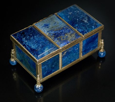 Russian Antiques, Jewerly Boxes, Lapis Jewelry, Antique Jewelry Box, Faberge Eggs, Vintage Jewelry Box, Antique Boxes, Retro Jewelry, Pretty Box