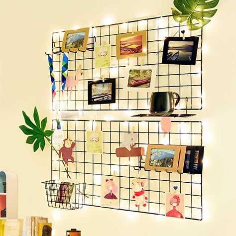 Mesh Board Ideas, Wire Grid Wall, Wall Photo Frame, Interior Solutions, Photo Wall Hanging, Postcard Wall, Mesh Tool, Photo Wall Display, Grid Panel