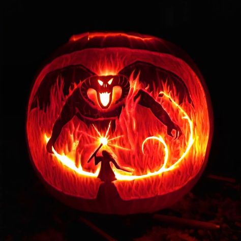 Lord Of The Rings Pumpkin, Pumpkin Carving Idea, Lord Of The Rings Gandalf, Halloween Pumpkins Carvings Designs, Halloween Pumpkin Stencils, Pumpkin Carver, Pumpkin Carving Party, Creative Pumpkin Carving, Amazing Pumpkin Carving