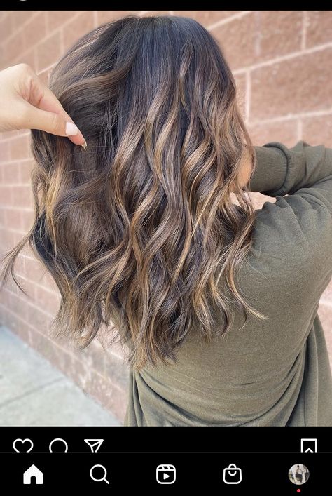 Dimensional Balayage Brunette, Brunette Highlights Medium Length, Baylage Lob Brunette, Fall Hair For Medium Brown Hair, Carmel Brunette Hair Caramel Balayage, Partial Dimensional Highlights Brunette, Baylage Brunette Medium Length, Medium Length Balayage Brunette, Medium Brunette Fall Hair 2022