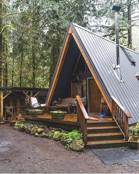 A Frame Cabins, Small Log Cabin, Frame Cabin, Building A Tiny House, A Frame Cabin, Log Cabin Homes, A Frame House, Tiny House Cabin, Small Cabin