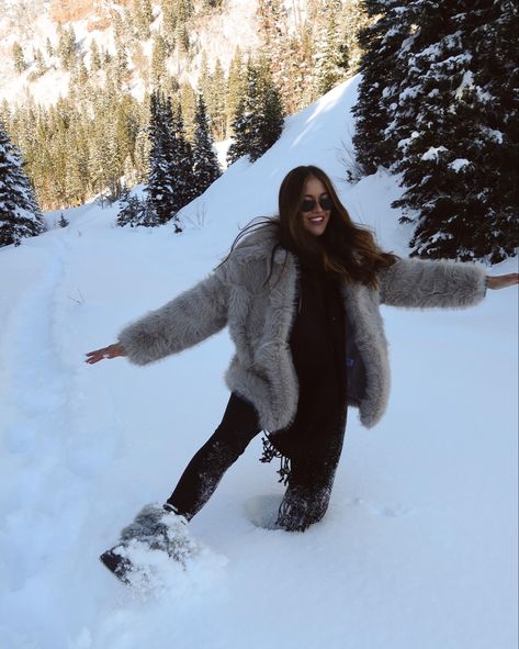 winter outfit inspo, utah blogger, salt lake city fashion influencer, fur coat Salt Lake City Outfits Winter, Salt Lake City Utah Winter Outfits, Park City Utah Winter Outfits, Utah Winter Outfits, Salt Lake City Utah Winter, Park City Utah Winter, Utah Outfits, Winter Warm Outfits, Utah Winter