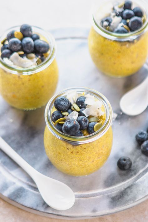 This Golden Milk Chia Seed Pudding is a great vegan breakfast or meal prep idea! Gluten, dairy, and grain free, but full of warming flavor. #vegan #plantbased #glutenfree #paleo #grainfree #chiaseeds #chiapudding #breakfast #veganbreakfast #veganmealprep #turmeric #goldenmilk via frommybowl.com What Is Healthy Food, Healthy Food Habits, Healthy Food Facts, Cheap Healthy Meals, Healthy Meals To Cook, Golden Milk, Chia Seed Pudding, Vegan Meal Prep, Quick Healthy Meals