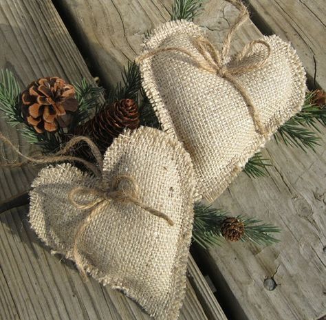 Rustic burlap heart ornaments                                                                                                                                                                                 More Burlap Christmas Decorations, Burlap Ornaments, Deco Champetre, Burlap Projects, Burlap Crafts, Burlap Christmas, Burlap Flowers, Navidad Diy, Heart Ornament