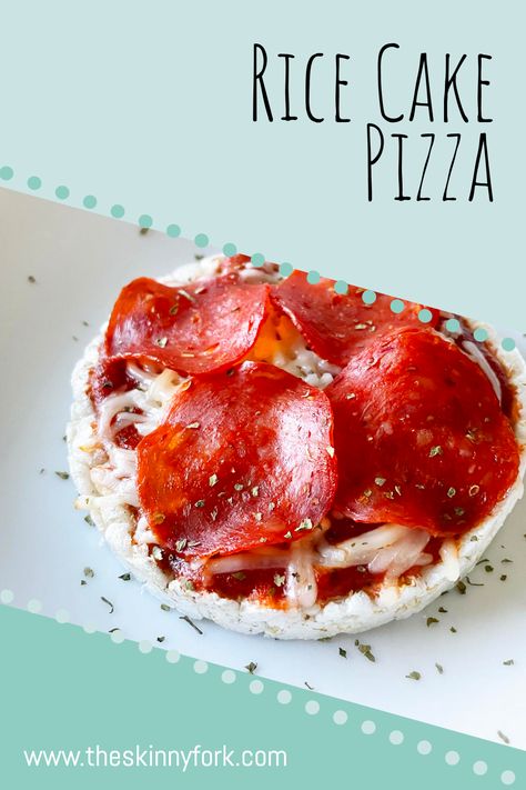 What's for lunch? Check out this Rice Cake Pizza! A rice cake crust topped with pizza goodness and baked for a light and tasty take on a pizza! TheSkinnyFork.com | Skinny & Healthy Recipes Rice Cake Pizza, Pizza Rice, Healthy Peanut Butter Oatmeal Cookies, Low Calorie Cake, Low Carb Rice, Cake Pizza, Chinese Bbq Pork, Cheese Omelette, Craving Pizza