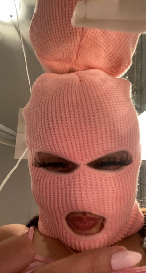 Ski Mask Bunny Ears, Trap Barbie, Ski Mask Baddie, Ski Mask Girl Aesthetic, Ski Mask Aesthetic, Pink Ski Mask, Ski Mask Girl, Ski Masks, Mask Aesthetic