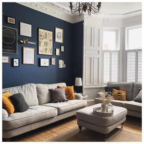 Blue Walls Living Room, Navy Living Rooms, Stiffkey Blue, Victorian Living Room, Dark Blue Walls, Blue Living Room Decor, Living Room Color Schemes, Room Color Schemes, Blue Living Room