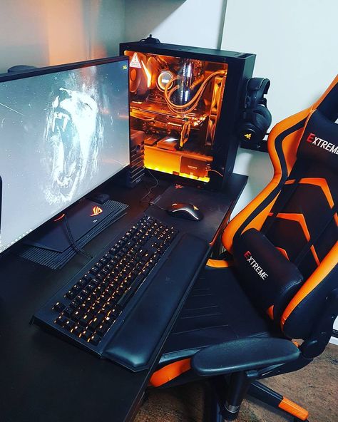 Extreme PC on Instagram: “Dope or Nope_? Via: @nosneb92 Use #extremepc for a chance to get featured! Follow ExtremePC for your daily dose of epic builds and…” Gamer Room Diy, Simple Computer Desk, Game Setup, Gaming Desk Setup, Best Gaming Setup, Computer Gaming Room, Gamer Setup, Computer Desk Setup, Best Gaming Laptop